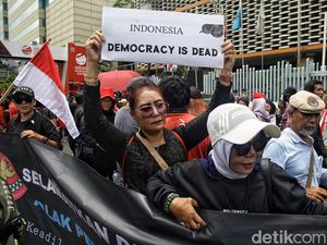 7 Fakta Massa Beda Kubu Gelar Aksi di Bawaslu hingga KPU