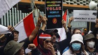 Aksi ini berlangsung tertib.