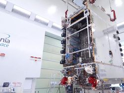 Mengintip Dapur Perakitan Satelit Merah Putih 2