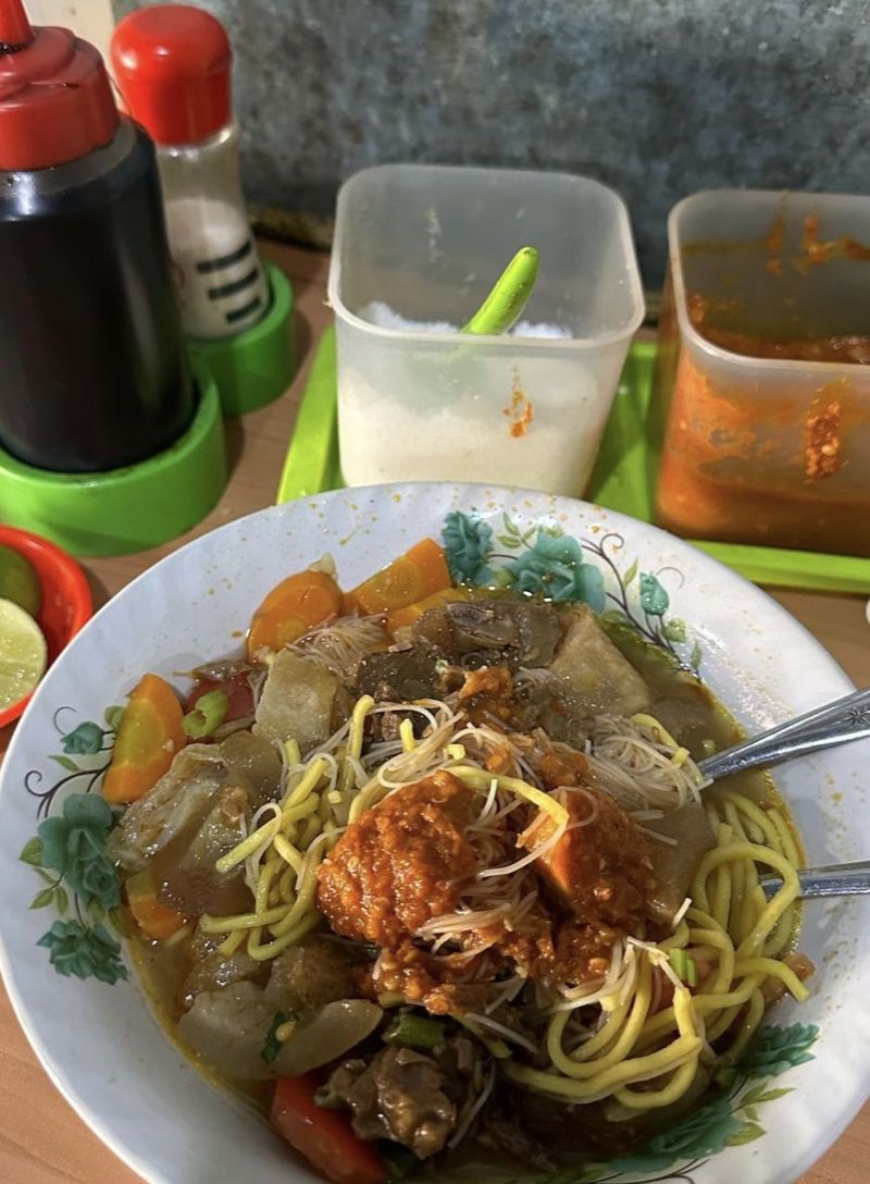Soto Mie Bogor Rp 20 Ribuan yang Hangat Gurih Ada di Sini