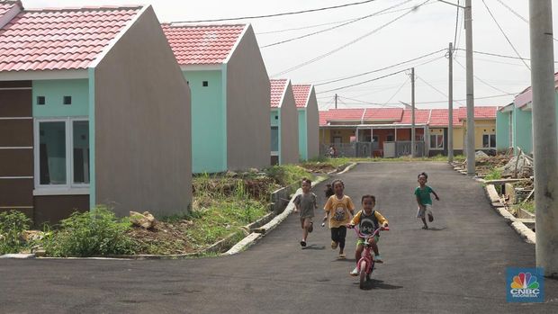 Suasana perumahan subsidi pemerintah di Kawasan, Ciseeng Kabupaten Bogor, Jawa Barat, Senin, (19/2/2024). (CNBC Indonesia/Muhammad Sabki)