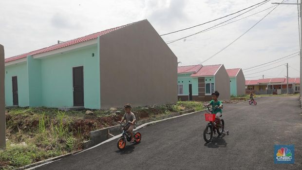 Suasana perumahan subsidi pemerintah di Kawasan, Ciseeng Kabupaten Bogor, Jawa Barat, Senin, (19/2/2024). (CNBC Indonesia/Muhammad Sabki)