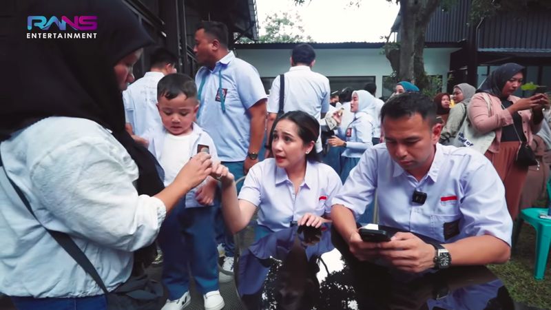 Di Ulang Tahun, Raffi Nagita Hadirkan Gerai Masak Kantin Sekolah