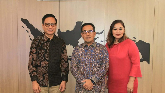 QNET dan AP2LI (Asosiasi Perusahaan Penjualan Langsung Indonesia) bertemu Dirjen PDN Kemendag. Pertemuan itu membahas bisnis penjualan langsung.