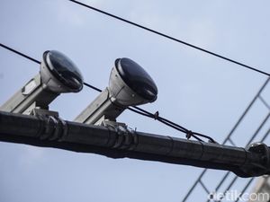 Benarkah Pejalan Kaki Bisa Kena Tilang Elektronik? Ini Penjelasannya