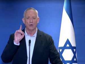 Kabinet Perang Netanyahu Bergejolak, Menteri Benny Gantz Ancam Mundur