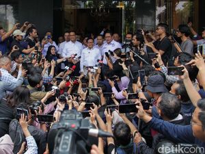Anies-Cak Imin Kumpul Bareng Tim Hukum, Sikapi Hasil Pilpres