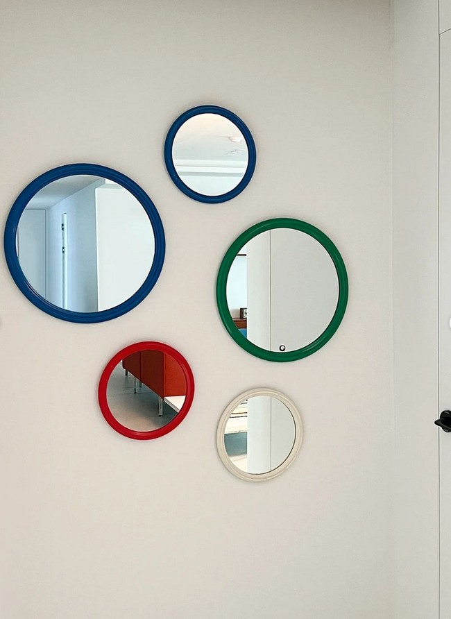 Desain dalam ruangan dirancang berdasarkan preferensi para personil NewJeans, mulai dari gaya furnitur favorit hingga penampilan ruangan seperti apa yang mereka inginkan. Foto: Instagram/@andersonc_design