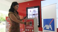 Dengan kerja sama ini, AXA Insurance bersama Smartfren for Business sebagai mitra bisnis akan menyiapkan dan mendistribusikan Koin-Net ke pelanggan dan AXA Insurance akan memberikan perlindungan atas asset tersebut untuk konsumen akhir.