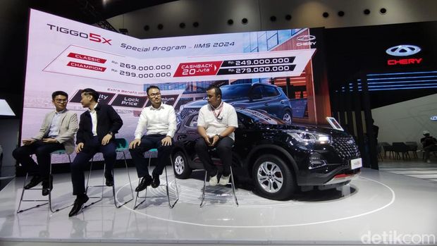 Chery Tiggo 5X.