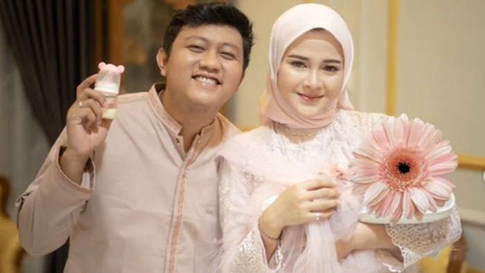 Denny Caknan dan Bella Bonita Denny Caknan dan Bella Bonita