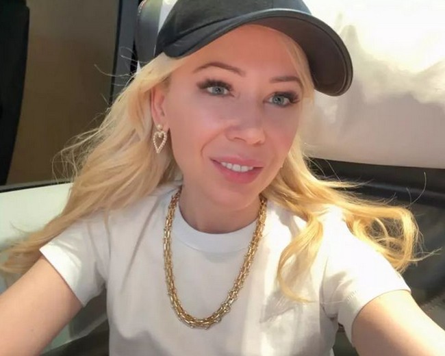 Beda usia keduanya tentu menjadi sorotan. Mizulina lebih muda 32 tahun dari Putin. Ayahnya bahkan usianya lebih muda dari Putin yang kini berusia 71 Foto: dok. Instagram