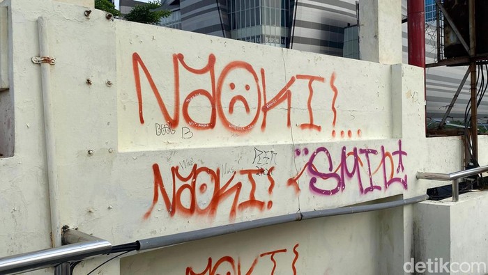 Fasum di Kota Surabaya Dipenuhi Vandalisme