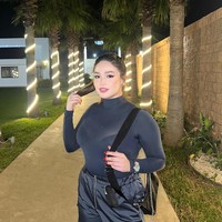 Ia pertama kali dikenal publik setelah membintangi sebuah reality show. Wanita asal Meksiko tersebut semakin populer setelah menjadi finalis ajang pencari bakat engo Talento, Mucho Talento. Foto: Instagram @fridaguzmanofficial