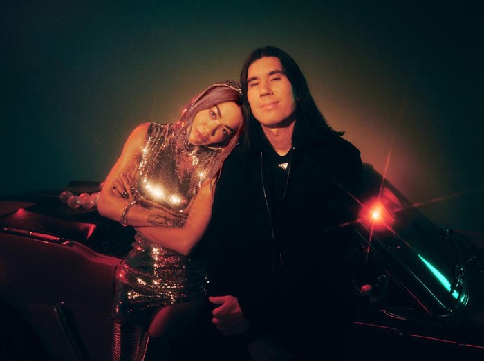 Gryffin dan Rita Ora Gryffin dan Rita Ora dalam project Last Of Us.
