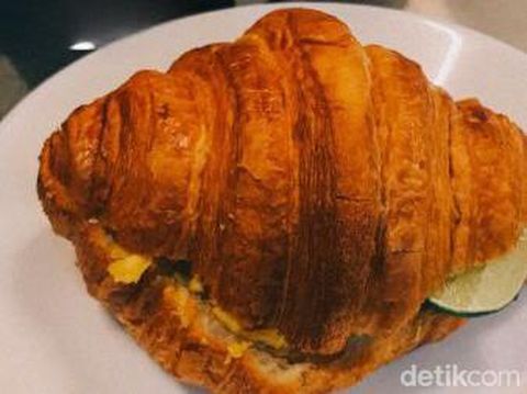 Habite Baked, toko pastry unik di tengah Pasar Dinoyo Malang.