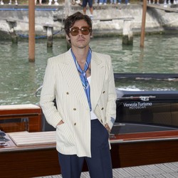 Aperture Bawa Harry Styles ke Peringkat 1 Chart, Geser Djo sampai Taylor Swift!