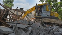 Pembongkaran dilakukan untuk mencegah tindak pidana narkotika serta menjaga ketertiban dan menciptakan suasana kondusif menjelang bulan puasa.