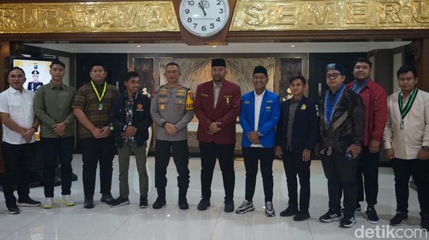 Kapolda Jatim beraudiensi dengan mahasiswa