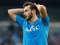 Kvaratskhelia Bahagia di Napoli, Tepis Bakal Hengkang ke PSG