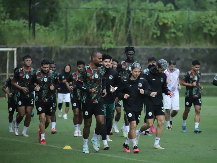 Latihan PSS Sleman jelang lawan Bhayangkara FC, Selasa (20/2/2024).