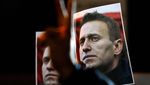 Lilin dan Bunga Duka Cita untuk Alexei Navalny