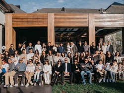 Foto Nia Ramadhani dan Keluarga Besar Bakrie, Disebut Netizen Vibes Old Money