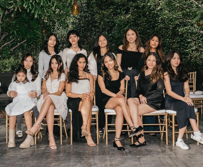 Nia Ramadhani bersama keluarga besar Bakrie Nia Ramadhani bersama keluarga besar Bakrie