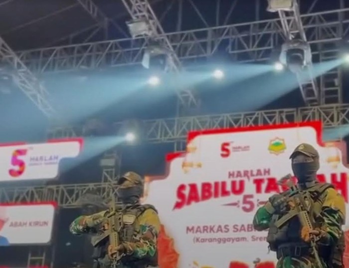 pasukan tni bersenjata laras panjang kawal gus iqdam