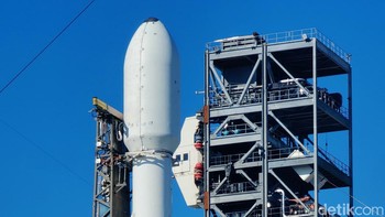 PT Telkom melalui anak perusahaannya Telkomsat akan meluncurkan Satelit Merah Putih 2 yang dirakit Thales Alenia Space dengan roket Falcon 9 dari SpaceX. Foto: Fitraya Ramadhanny/detikcom