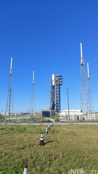 Peluncuran Satelit Merah Putih