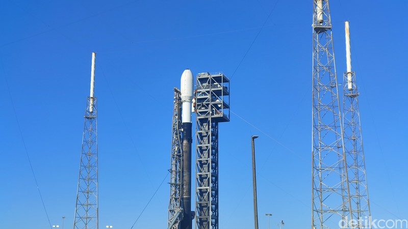 Peluncuran Satelit Merah Putih