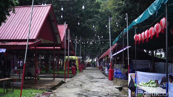 Persiapan Cap Go Meh di Pulau Kemaro Palembang.