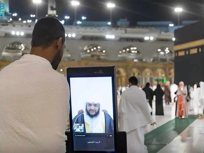 Robot AI Masjidil Haram
