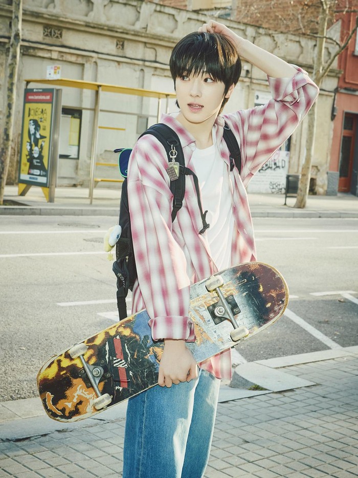 Foto Sakuya untuk debut NCT WISH.
