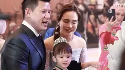 7 Foto Shandy Aulia di Ultah Putrinya, Cantik Berdandan Bak Elsa Frozen