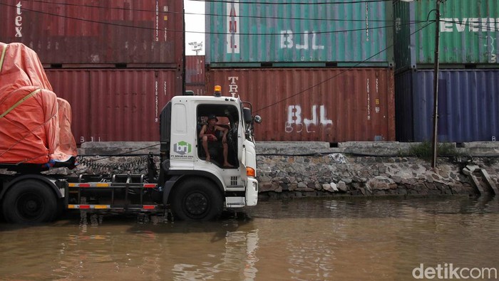 Siaga Banjir Rob di Pesisir Utara Jakarta Sembilan wilayah pesisir Utara Jakarta berpotensi dilanda banjir pesisir (rob) pada 19-23 Februari 2024 mendatang. BPBD pun siaga.