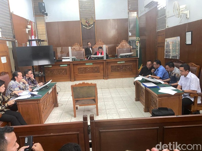 Sidang lanjutan permohonan praperadilan yang diajukan Jubir Tim Pemenangan Nasional (TPN) Ganjar-Mahfud, Aiman Witjaksono terkait penyitaan handphone (Mulia Budi/detikcom)