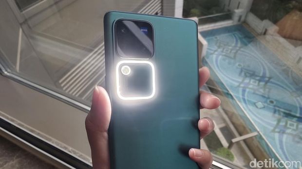 Vivo V30 Pro