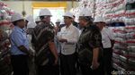 15.000 Ton Beras Premium Dilepas ke Ritel Modern
