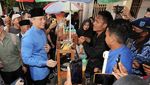 Momen Seru AHY Kulineran di Berbagai Daerah Bareng Jokowi dan Gibran