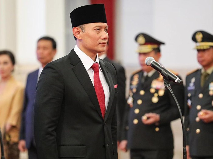 Agus Yudhoyono (AHY) kulineran di berbagai daerah