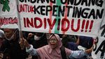 Aksi Massa Poros Buruh Tuntut Pemilu Jujur di Depan KPU