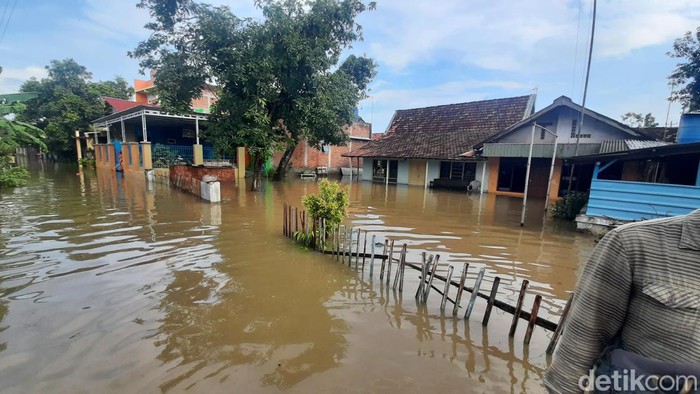 Permukiman warga Desa Tanjungkarang Kecamatan Jati kebanjiran, Rabu (21/2/2024).