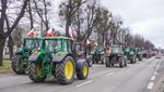 Banyak Traktor Berkeliaran di Jalanan Polandia, Ada Apa?