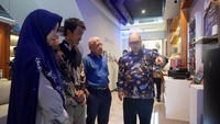Bermitra dengan CV Yuanda Teknik Indonesia, spesialis tata udara asal Jepang yang telah berusia 100 tahun di dunia ini meresmikan pembukaan Daikin Proshop Showroom di Medan, Sumatera Utara.