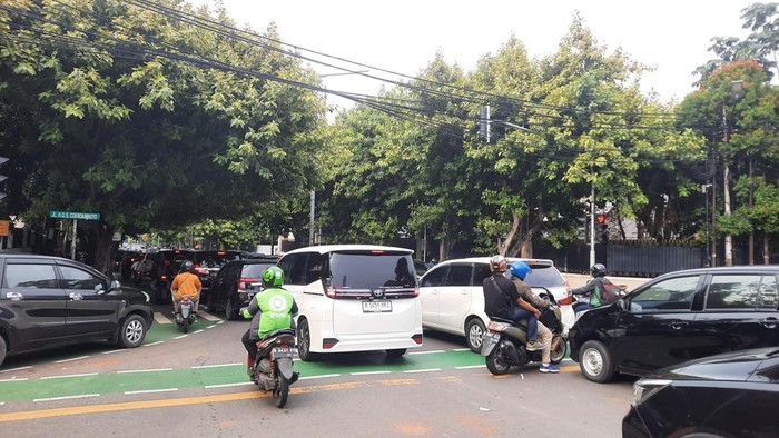 Demo di depan KPU (Annisa/detikcom)