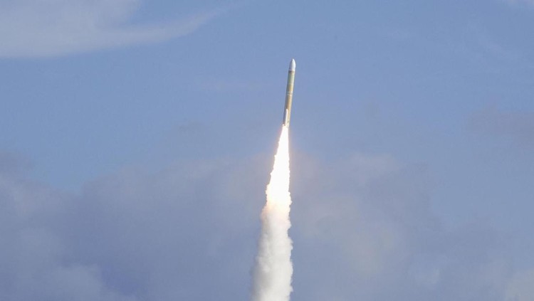 A second test model of H3 rocket lift off from the launching pad at Tanegashima Space Center on the southwestern island of Tanegashima, Kagoshima Prefecture, Japan February 17, 2024, in this photo taken by Kyodo. Mandatory credit Kyodo via REUTERS ATTENTION EDITORS - THIS IMAGE WAS PROVIDED BY A THIRD PARTY. MANDATORY CREDIT. JAPAN OUT. NO COMMERCIAL OR EDITORIAL SALES IN JAPAN