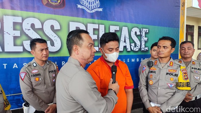 Dwiki, oknum honorer  BPN tabrak lari tewaskan pengemudi ojol dan penumpang positif narkoba.