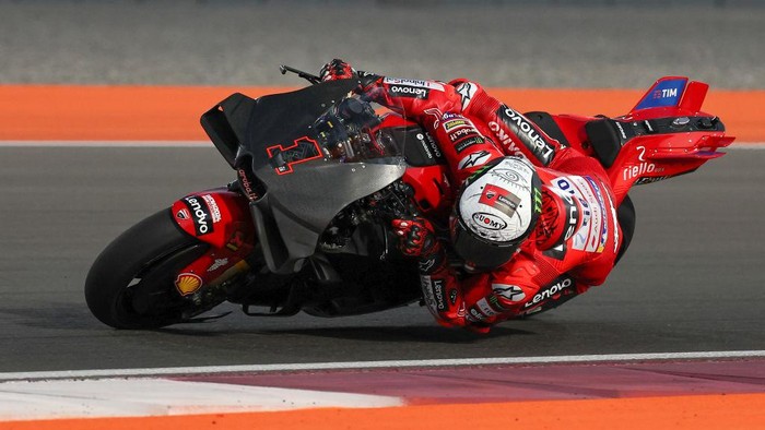 DOHA, QATAR - FEBRUARY 20: Francesco Bagnaia of Italy and Ducati Leonovo Team during Day Two of the Qatar MotoGP Official Test at Losail Circuit on February 20, 2024 in Doha, Qatar. (Photo by Qian Jun/MB Media/Getty Images)